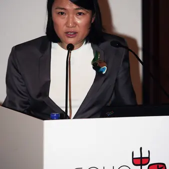 How Zhang Xin Went From Sweat Shop Girl to Self-Made Billionaire