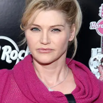 Tracy Tweed Net Worth