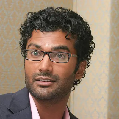 Sendhil Ramamurthy