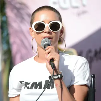 YesJulz Net Worth