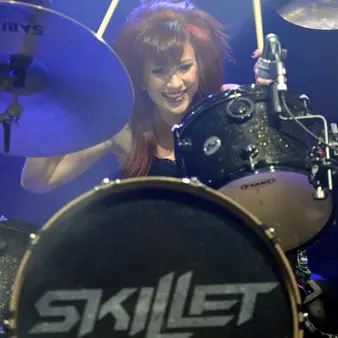 Jen Ledger Net Worth