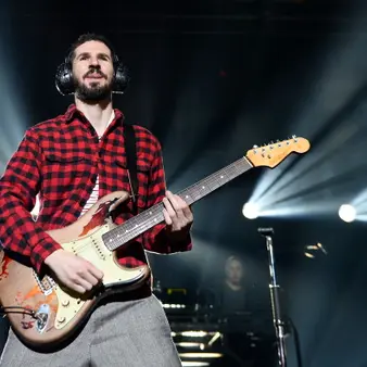 Brad Delson Net Worth