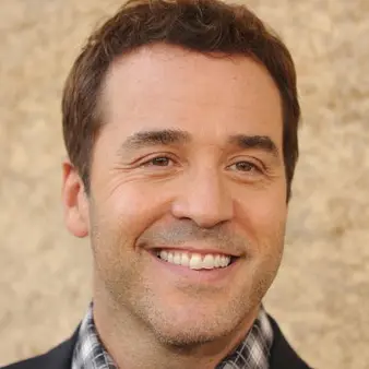 Jeremy Piven Dropped $6.8 Million On Glass-Walled Home In Hollywood Hills