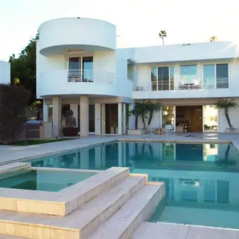 Beverly Hills Estate Of Late Romance Novelist Jackie Collins Can Be Yours For $30 Million