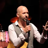 Neil Strauss Net Worth