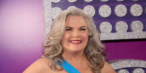 Paula Pell