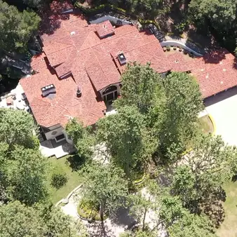 Halsey Seeks $12 Million For Seven-Structure SoCal Compound