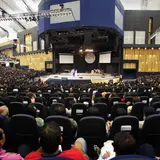 Pastor Of Megachurch Pulling In $500K PER WEEK Won't Reveal His Personal Salary