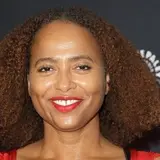 Lisa Nicole Carson Net Worth