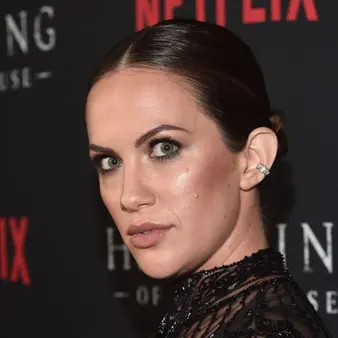 Kate Siegel Net Worth