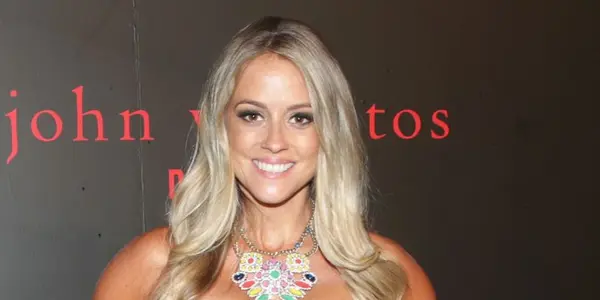 Nicole Curtis