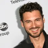 Adan Canto Net Worth