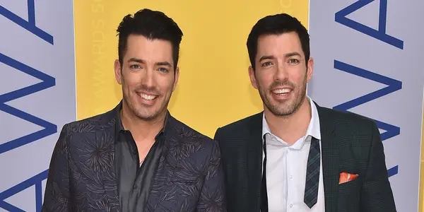 Jonathan and Drew Scott
