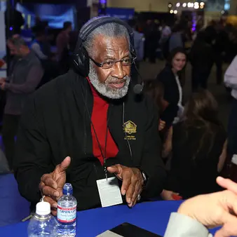 Bobby Bell Net Worth