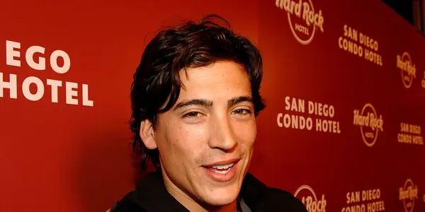 Andrew Keegan