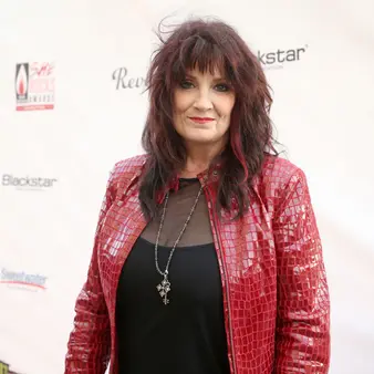 Meredith Brooks Net Worth