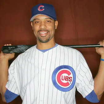 Derrek Lee Net Worth