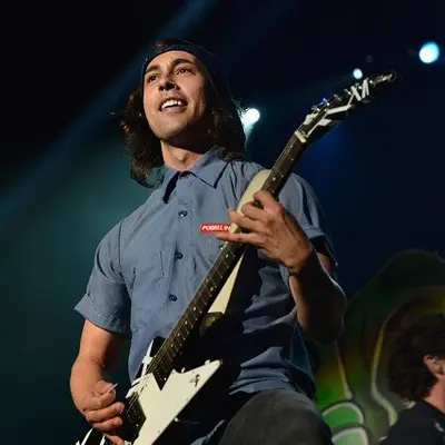 Vic Fuentes