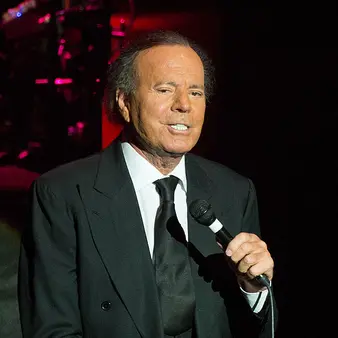 Julio Iglesias Net Worth
