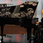 Estate Of Late Australian Billionaire Challenges Love Child's Inheritance In Court