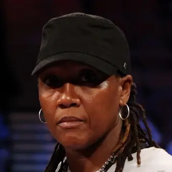 Ann Wolfe Net Worth