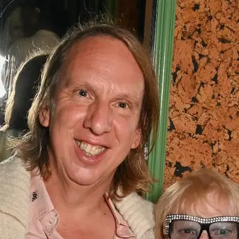 Noel Hayden Net Worth