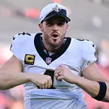 Derek Carr Just Retired With $205 Million Career Earnings — And 0 Playoff Wins