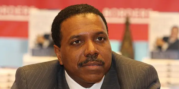 Creflo Dollar