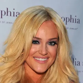 Lacey Schwimmer Net Worth