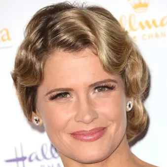 Kristy Swanson Net Worth