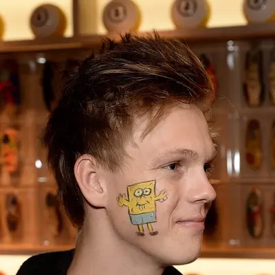 Caspar Lee