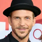 Gustaf Skarsgard Net Worth