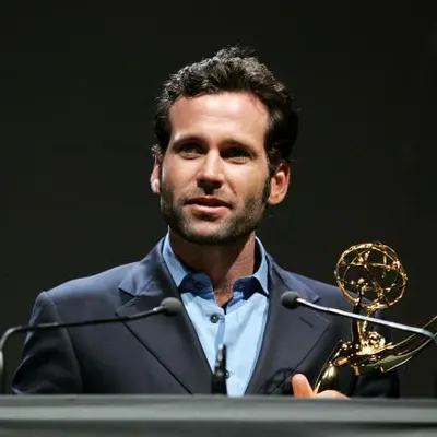 Eion Bailey