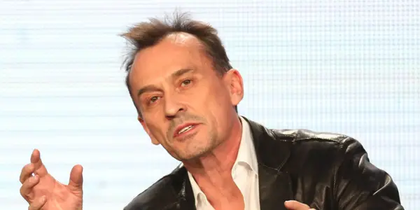 Robert Knepper