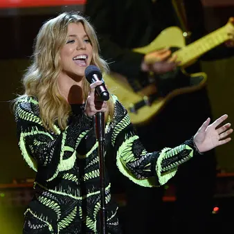 Kimberly Perry Net Worth