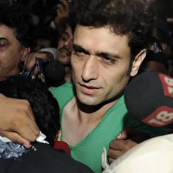 Shiney Ahuja Net Worth