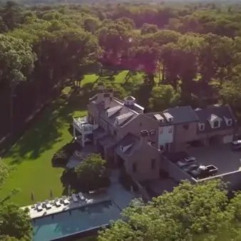 Take A New Video Tour Of Tom Brady And Gisele Bündchen's Almost $34 Million Mansion