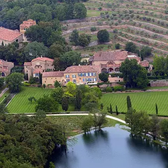 Brad Pitt And Angelina Jolie Are Headed Back To Court Over Their $164 Million French Chateau