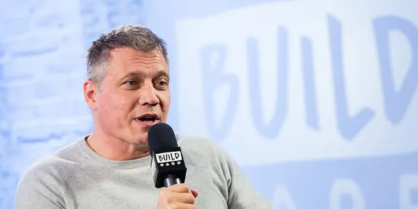 Holt McCallany