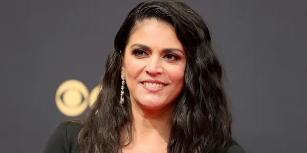 Cecily Strong