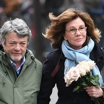 Béatrice Schönberg Net Worth