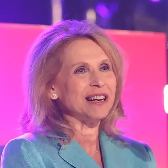 Shari Redstone Net Worth