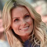 Kelly Packard Net Worth