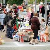 Guy Buys $5 Box of Junk At Garage Sale – Finds $130 Million Surprise