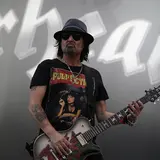 Phil Campbell Net Worth