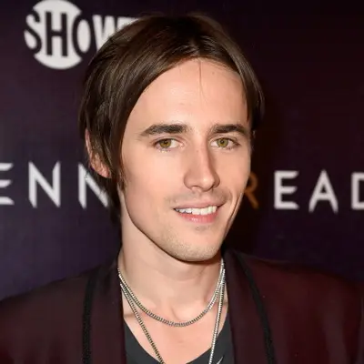 Reeve Carney