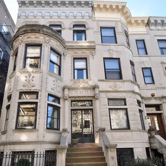 John Krasinski And Emily Blunt Switch Coasts For $6 Million NYC Home