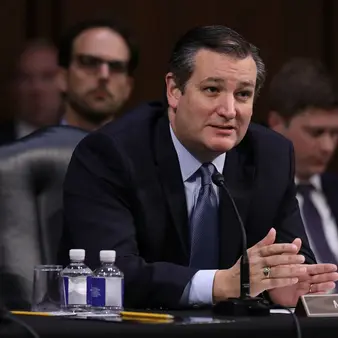 US Government Wants To Seize $14 BILLION Of El Chapo's Drug Money To Build The Border Wall