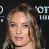Leila George Net Worth