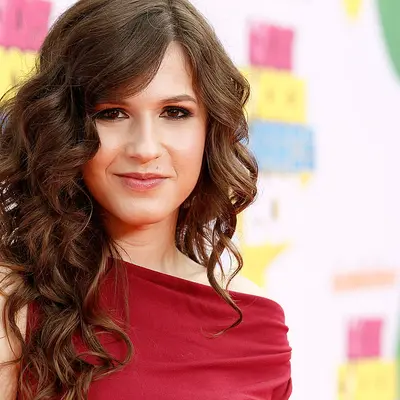 Erin Sanders